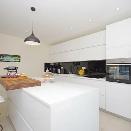 Villa Olive Hill *